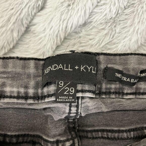 Kendall + Kylie Jeans Women 9/29 Ultra Babe Skinny Faded Black Stretch Denim - Picture 4 of 10